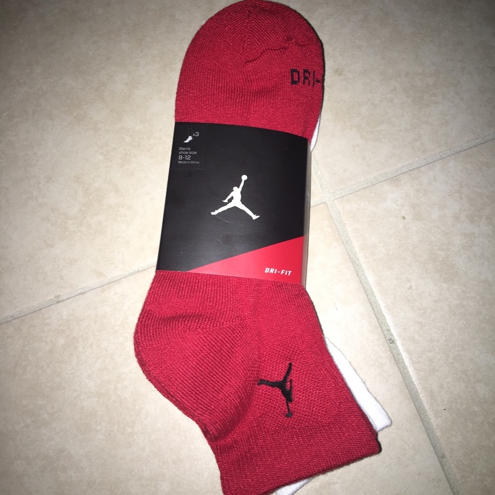 Jordan Dri-Fit Quarter Socks (3 pairs)